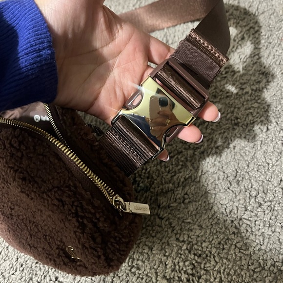 Lululemon Belt Bag - Picture 4 of 10